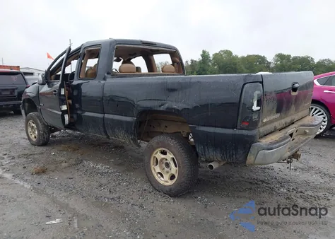 2000 Chevrolet Silverado 1500 Lt z USA, uszkodzony, nr VIN 1GCEK19T3YE208052